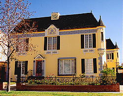 los angeles apartments for rent, los angeles available apartments, los angeles apartment rentals, los angeles historic building, LA apartments for rent, LA apartment rentals, LA available apartments, LA historical building, historic art deco, art deco style, historic building, los angeles, art deco apartments, hollywood, park la brea, hancock park, miracle mile, the grove, west hollywood, masselin ave