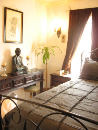 los angeles apartments, historical apartments, art deco apartments, historical buildings los angeles, los angeles historical apartments, historical apartments for rent, los angeles apartments for rent, LA apartments, LA historical apartments, LA apartment rentals, los angeles apartment rentals, plantation style apartment, plantation style architecture