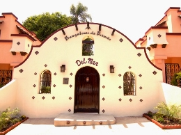 Vista Del Mar Art Deco Apartment, Hollywood apartments, Hollywood Hills apartments, Franklin Village apartments, Hollywood apartment for rent, Hollywood Hills apartments for rent, for rent in Hollywood, for rent in Hollywood Hills, Hollywood apartments, Los Angeles apartments, Los Angeles apartment rentals, for rent in LA, apartment rentals, apartment for rent, luxury apartment, vintage apartment, art deco apartment, Hollywood, Hollywood Hills, apartments for rent